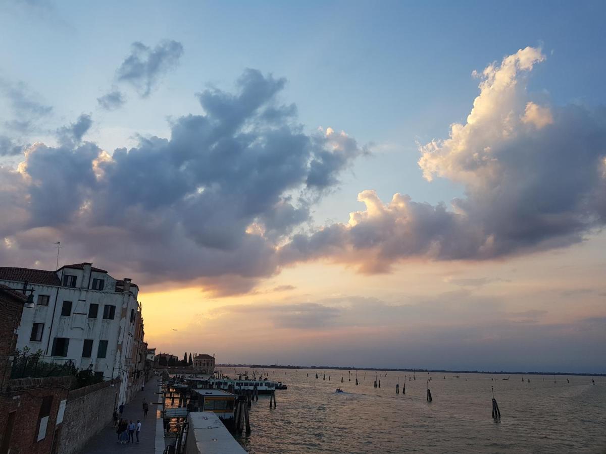 The Secret Garden In The Very Heart Of Venise Extérieur photo